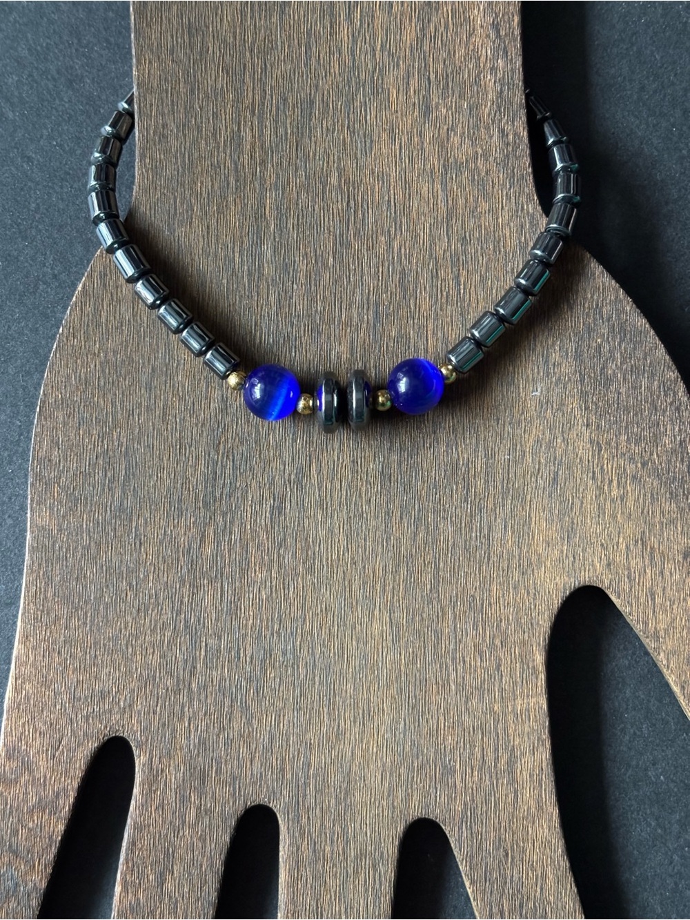 Vintage Hematite Bead Bracelet | Blue Cat Eye Accent Beads - Picture 3 of 8